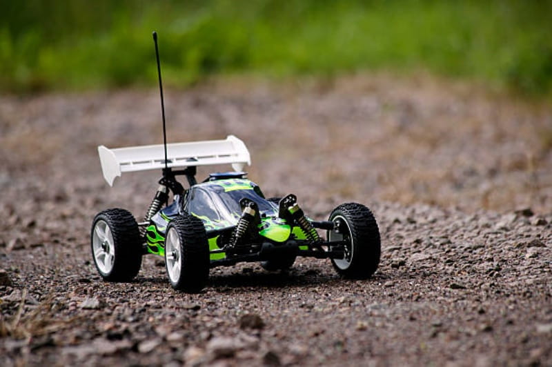 How big is 1-14 scale RC car
